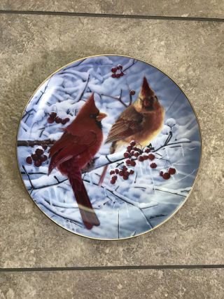 Scarlet In Winter By Bob Travers The Danbury Collectible Plate 8 1/4”