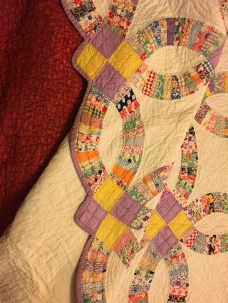 VINTAGE 1930s Hand Stitched DOUBLE WEDDING RING Feedsack Cotton Quilt 94” x 80” 3