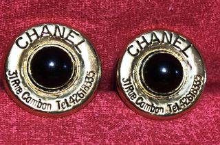 Vintage Chanel 31 Rue Cambon Clip - On Earrings Goldtone/faux Black Pearl