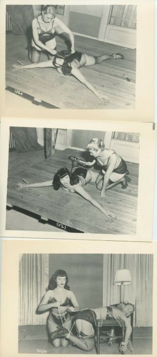 10 BETTIE PAGE VINTAGE 4 x 5 PHOTOGRAPHS BY IRVING KLAW 3
