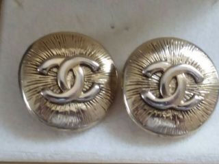 Vintage Chanel Clip On Earrings Cc Gold