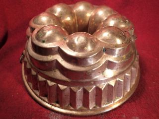 Large Heavy (0.  66 Kg) Vintage Copper Brass Tin Cake Jelly Mold European