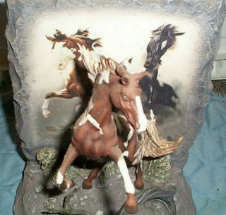 2002 Bradford Exchange Horse Figure 1st Issue in Winds of the Wild Ltd Ed 2