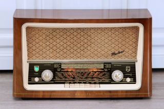 Restored Splendid Philips 493 B4d93a Vintage Tube Radio German Art Deco Mid