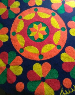 Signed Vtg Luis Montiel 42 " Round Wool Hooked Rug Flowers Mod Folk Art
