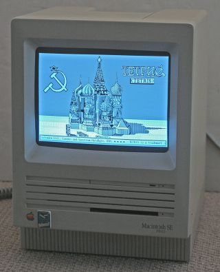 Vintage Apple Macintosh Se Computer With Newlife Dove 68030 Accelerator -