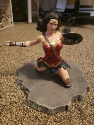 Wonder Woman Statue Dc Gallery Justice League By Diamond Select 2018 Loose