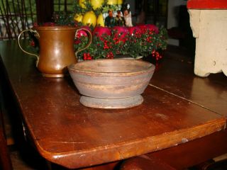 AN EARLY,  AMERICAN COLONIAL PERIOD,  HAND TURNED TREEN BOWL,  FOOTED 2