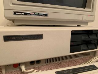 Vintage Tandy 1000a PC w/ KB,  Mouse,  and Several Floppies 2