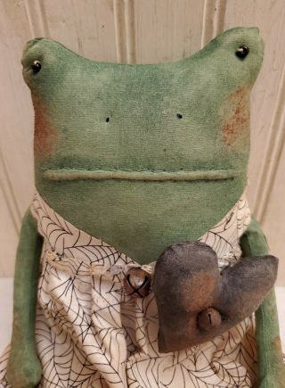 Primitive Grungy Lady Frog Halloween Doll & Her Black Heart 2