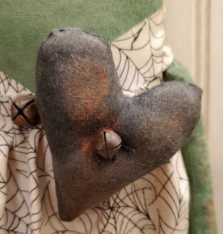 Primitive Grungy Lady Frog Halloween Doll & Her Black Heart 3
