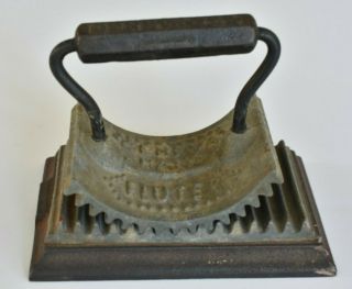Antique 1866 Cast Iron Geneva,  Ill Hand Fluter Sad Iron Ruffles Pleats Presser