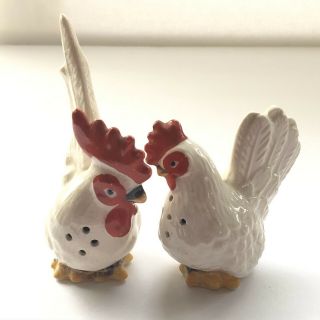 Vintage Ceramic Rooster And Hen Chicken Salt & Pepper Shakers