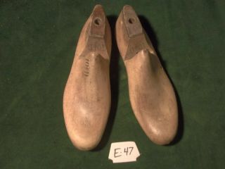 Vintage Pair Wood Size 10 - 1/2 D S638x Industrial Shoe Factory Last Mold E - 47