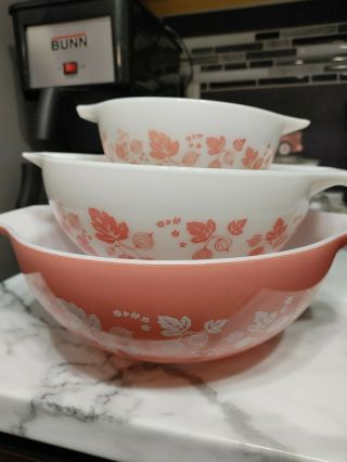 Vintage Pink Gooseberry Pyrex Cinderella Bowls