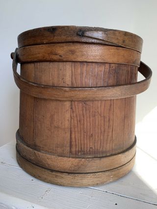 Large Old Primitive Antique Wood Firkin Early Sugar Bucket Lid Peg Swing Handle