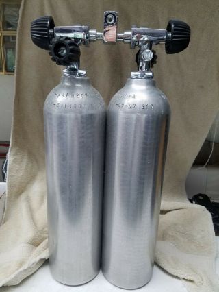 Scuba Tank Twins.  Twin 17s With Vintage Dacor Manifold.