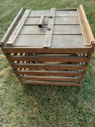 Primitive Wooden Slats Egg Crate Box Carrier Lid Handle Farm House Country Deco