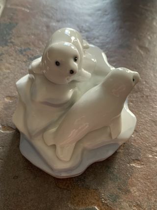 Sweet Otagiri Japan Two Baby Arctic Seals On Ice Porcelain Figurine Figurine 3
