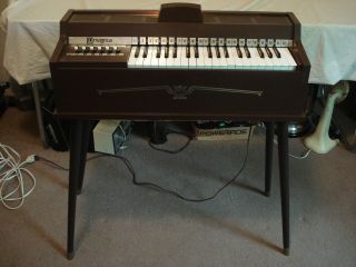 Vintage Magnus Electric Chord Organ Instrument 1960 