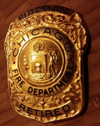 Chicago Fire Department Dept.  Badge Fireman Retired Obsolete C.  H.  Hanson Vintage