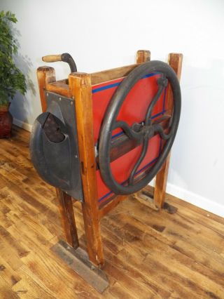 Antique Single Ear Corn Sheller Large Flywheel Hand Crank Cast Iron & Wood