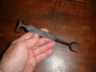 An Early,  American Colonial Period,  Hand Wrought Iron Cooking Room Fork,  Rams Horn