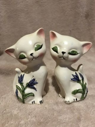Vintage White Cats With Blue Flowers