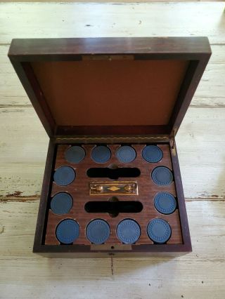 Gentlemans Vintage Clay Poker Chip Set In Locking Wood Box