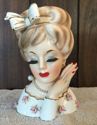 Vintage Unmarked Lady Head Vase Headvase With Hand Earrings Necklace
