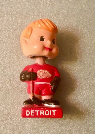 Detroit Red Wings Vintage Bobblehead Mini Hockey Nodder 1962 - Box