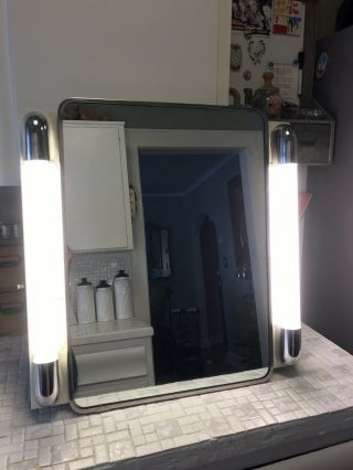 Vtg Art Deco Natcco - Line Chrome Lighted Mirror Bathroom Vanity Medicine Cabinet