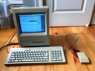 Vintage M5011 Apple Macintosh Se 4mb Ram 80mb Hdd With Software -