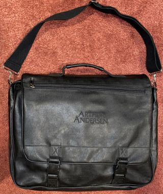 Vintage: Arthur Andersen Embroidered Leather Bag