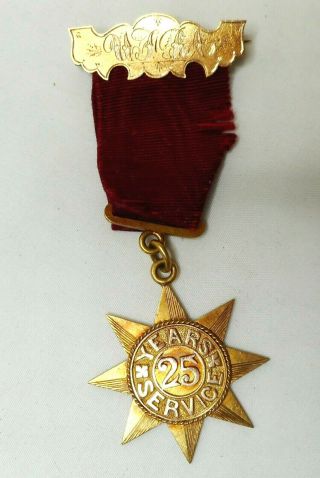 Extremely Rare Historic Zealand 18ct Gold Medal V.  F.  B.  A Gisborne 1908