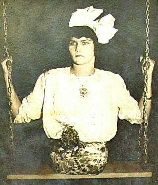 THELMA HALF LADY ON A SWING FREAK CIRCUS CARNIVAL SIDESHOW REAL PHOTO POSTCARD 2