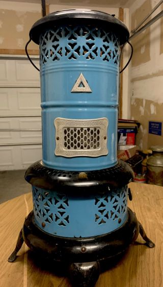 Vintage Perfection No.  650 Blue Kerosene Smokeless Oil Heater Stove With Burner