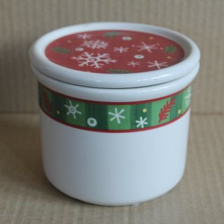 Longaberger Pottery One Pint Holiday Crock,  Coaster/lid - Red Green Off White