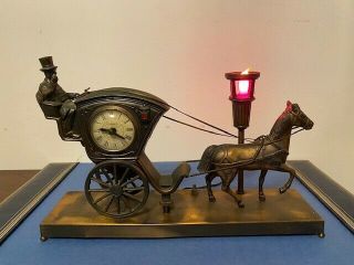 Vintage United Metal Goods Coach & Horse Clock 701 W/ Lighted Street Lamp