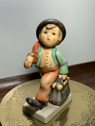 W Goebel Hummel Figurine 11 2/0 “merry Wanderer” West Germany