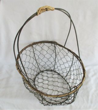 Vintage Primitive Wire Mesh & Wood Twig Egg Basket with Handle 2