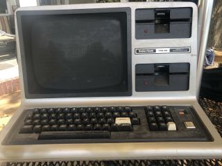 Vintage Radio Shack Trs - 80 Model 3 Iil - Parts Only - Not Sure If It -
