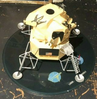 1969 N.  A.  S.  A Grumman Lunar Excursion Module " L.  E.  M " Executive Desk Model