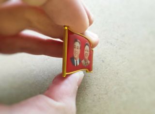DPRK North Korea Kim Il Sung Kim Jong Il flag lapel pin badge 3