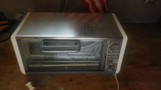Vintage Spacemaker Toast - R - Oven Toaster Oven Almond Side Grooves Black & Decker