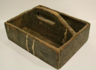 Great Vintage Primitive Wooden Tote Tool Box Nail Farm Caddy Carrier Farmhouse 3