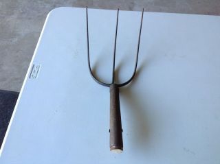 Vintage 3 Tine 18 " Long Iron Pitch Fork Head Primitive Farm Garden Hay Tool