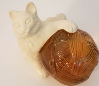Vintage Avon Cat Perfume Bottle With Ball Of Yarn Cologne
