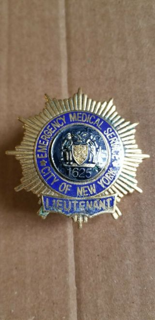Vintage Obsolete Nyc Emergency Medical Service Lieutenant Badge