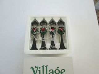 Dept 56 Christmas Village Accessory Set Of 4 Turn Of The Century Lampposts 4283
